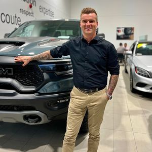 Meet your Posher, Philippe